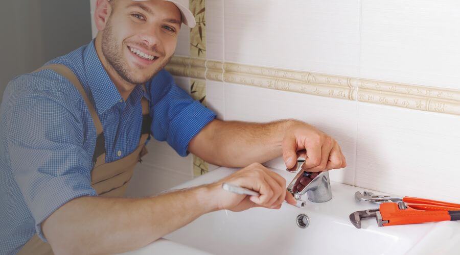 Professional clogged drains services in Poughkeepsie, AR